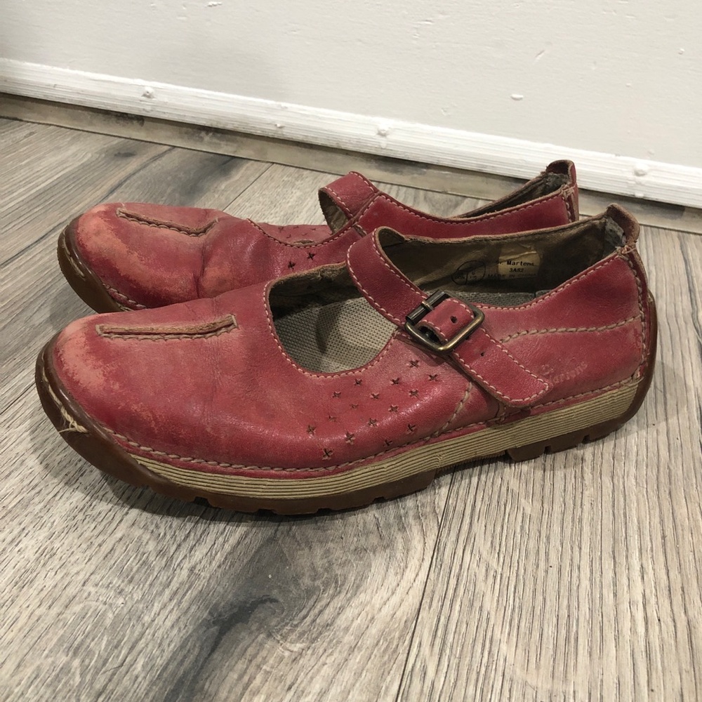 Dr Doc Martens Womens 3A52 Mary Jane’s Red Pink Distressed Buckle Shoes Size 6